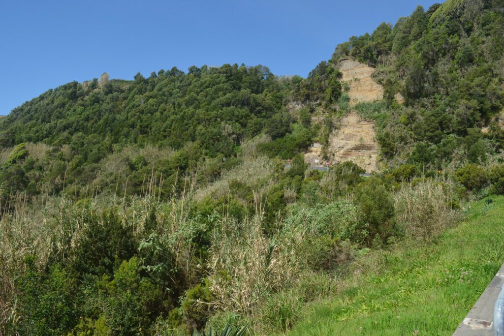 praia agua de alto,praia agua de alto sao miguel,agua de alto beach azores,sao miguel south coast beach,quiet beach sao miguel