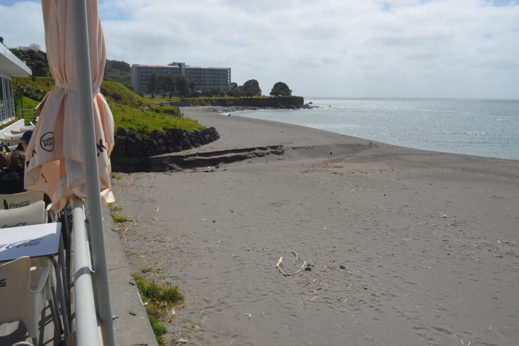 praia agua de alto,praia agua de alto sao miguel,agua de alto beach azores,sao miguel south coast beach,quiet beach sao miguel