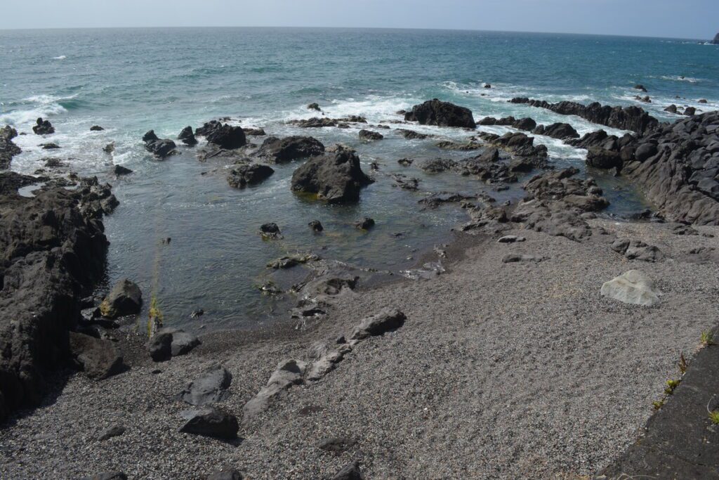 pequena-praia-agua-de-alto-sao-Miguel-Azores