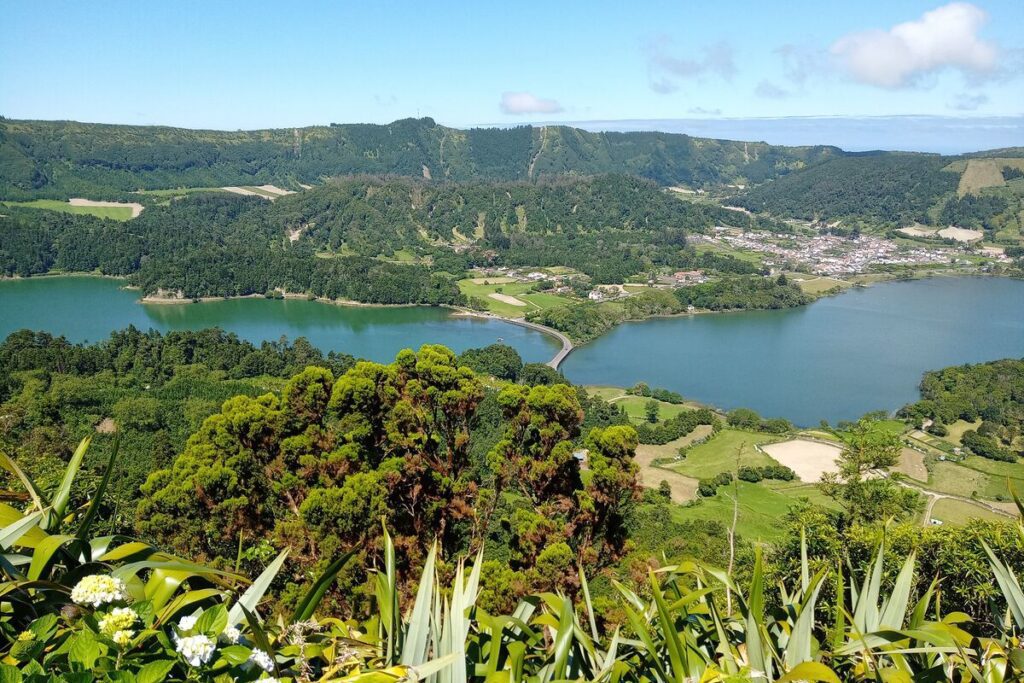 Vista do Rei viewpoint overlooking Sete Cidades lakes in São Miguel Azores